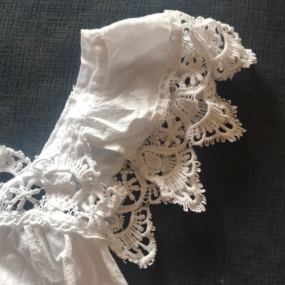 White cotton lace top - Picture 2 of 3